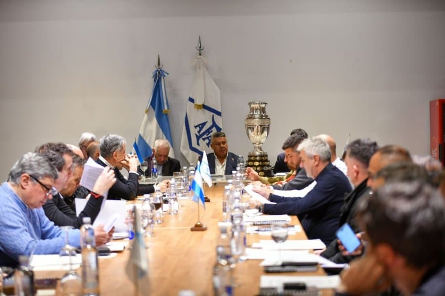 Reunión clave en la AFA para definir el fixture de los octavos de final del Torneo Apertura 2026