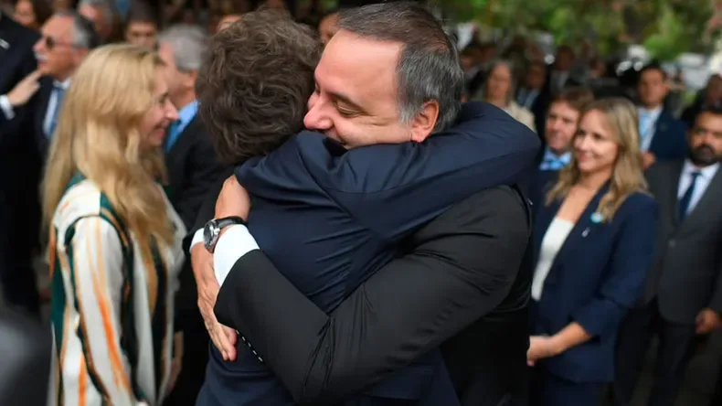 El efectivo como lenguaje oficial y la miopía del León