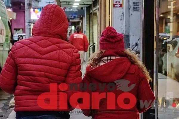 Santiago amaneció con un frío intenso de 2.6 grados pero el sol será el protagonista durante todo el domingo