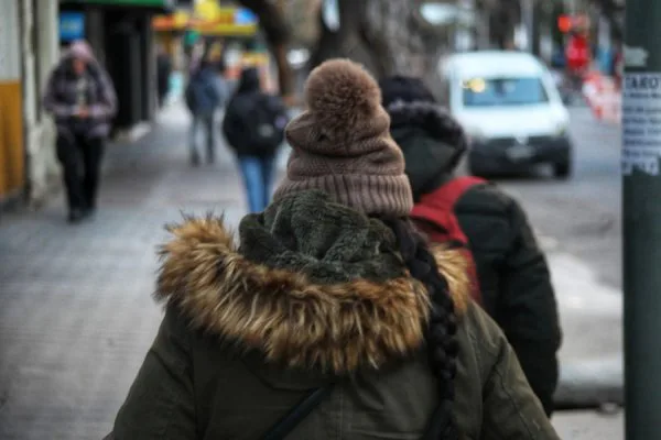 Mañana helada en Santiago del Estero: el termómetro marcó 3.6° y se espera un martes a pleno sol