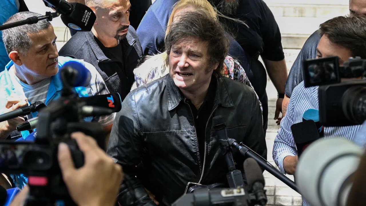 Javier Milei disertó en el MALBA y apuntó contra el periodismo: "A los medios les agarró abstinencia de pauta"