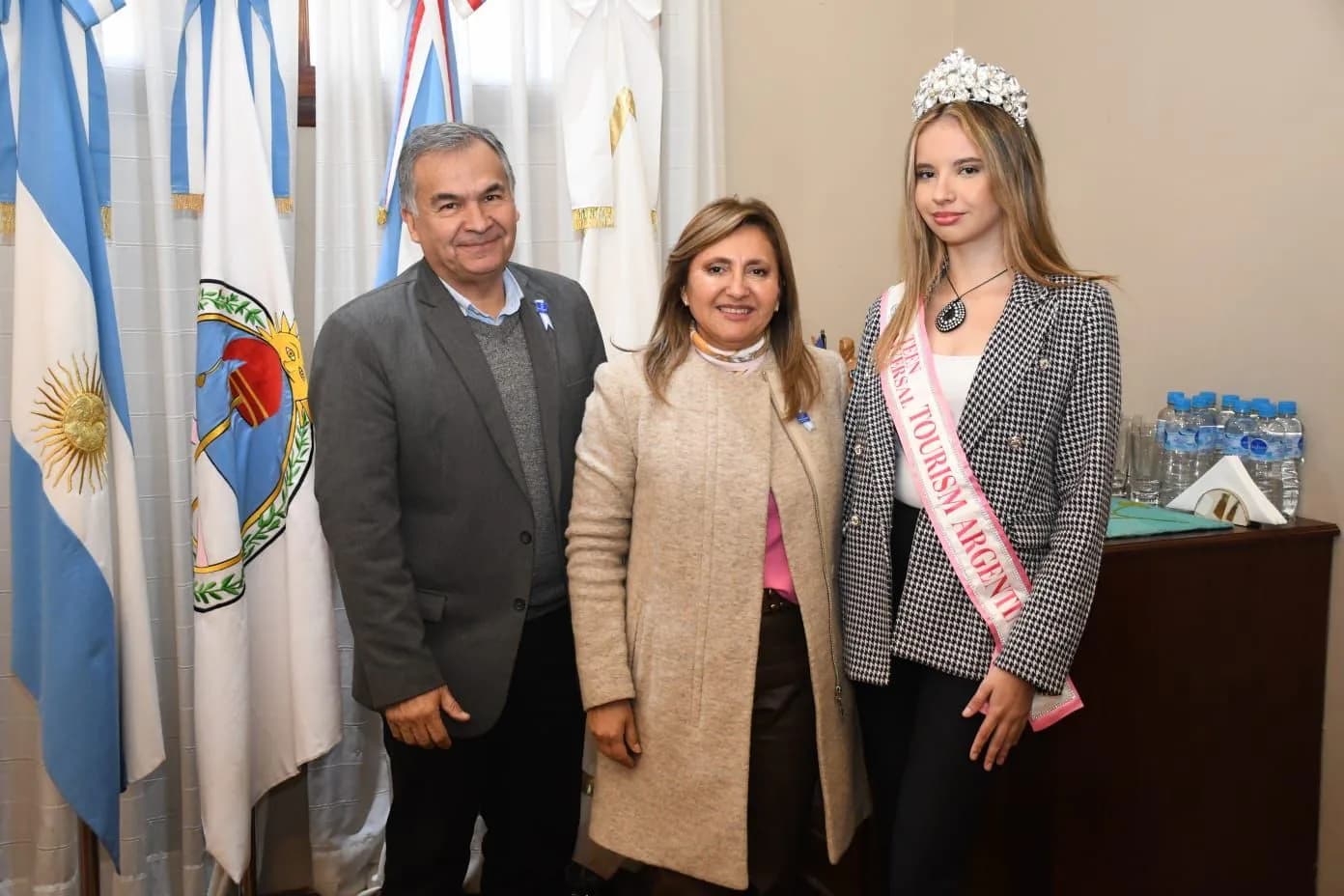 Orgullo santiagueño: la intendente Norma Fuentes recibió a Tiziana Ingratta antes de su participación en el certamen Teen Universal Tourism