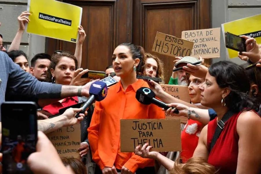 Thelma Fardin se manifestó contra el proyecto de Carolina Losada