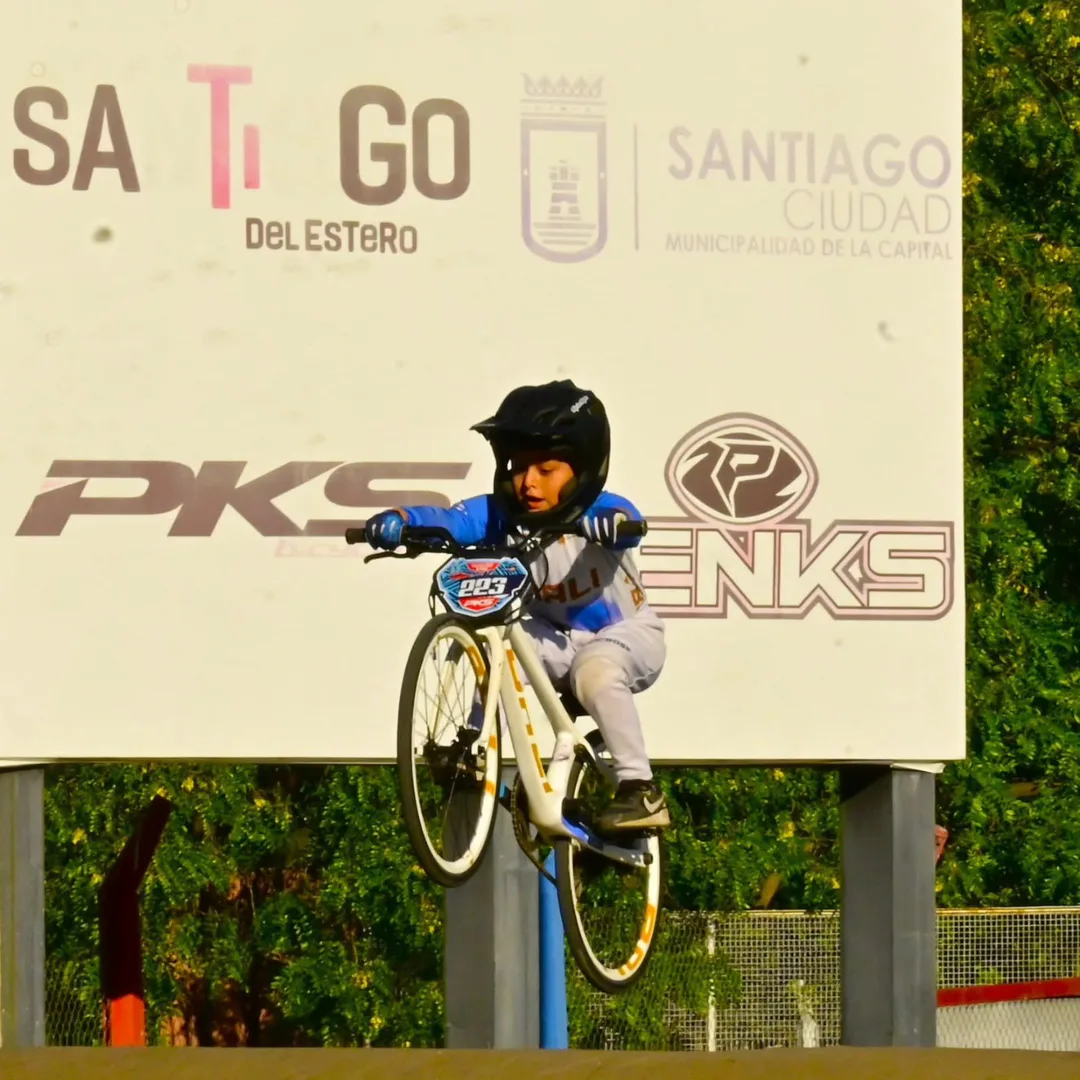 Rumbo a Córdoba: una delegación de 57 pilotos santiagueños competirá en el Campeonato Argentino de BMX