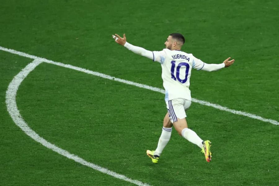 ¡Orgullo argentino! Con una actuación consagratoria de "Dibu" Martínez y un gol de Buendía, Aston Villa es campeón de la Europa League