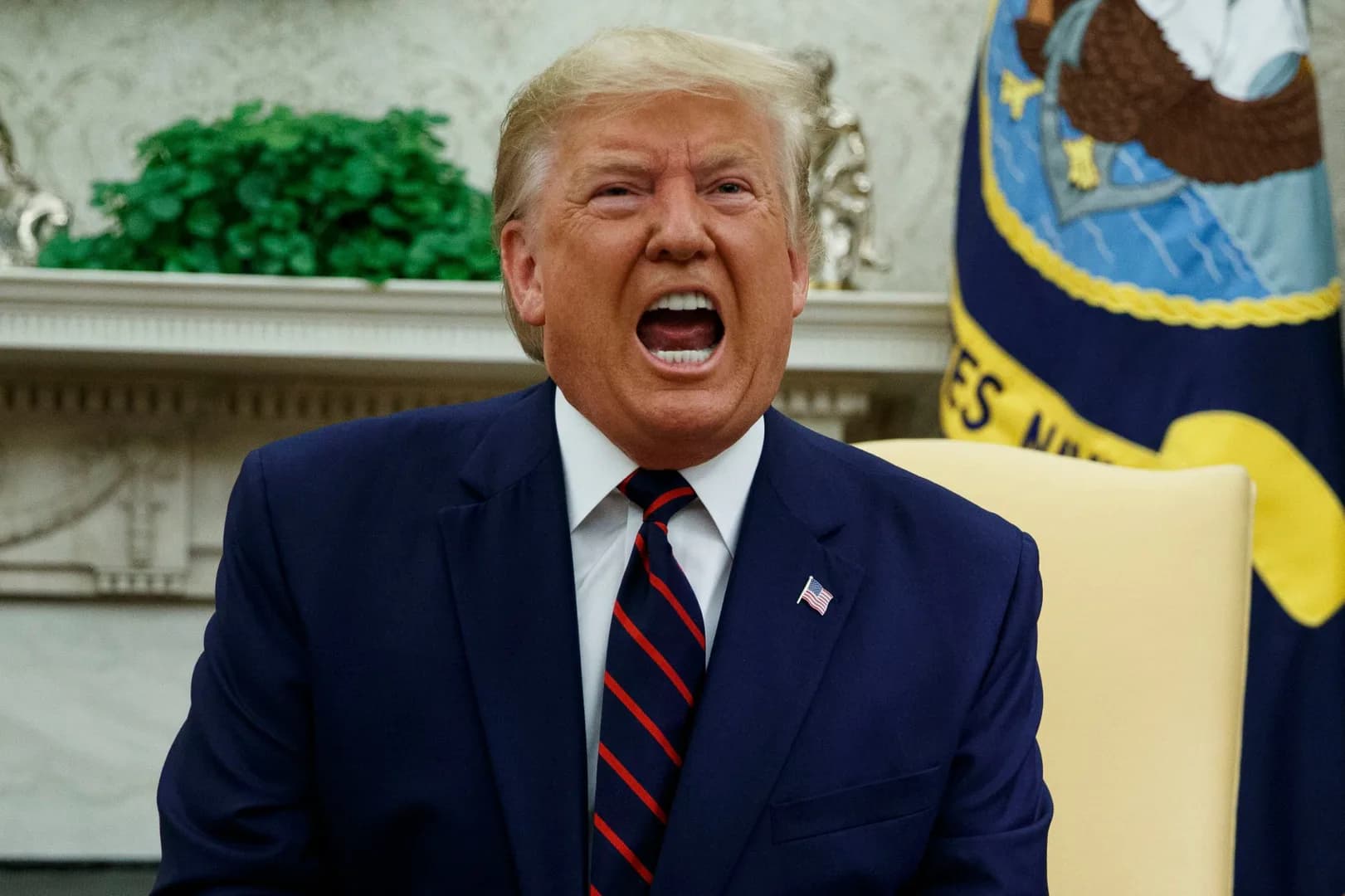 Máxima tensión mundial: Donald Trump amenazó con tomar el control y destruir las reservas de uranio de Irán