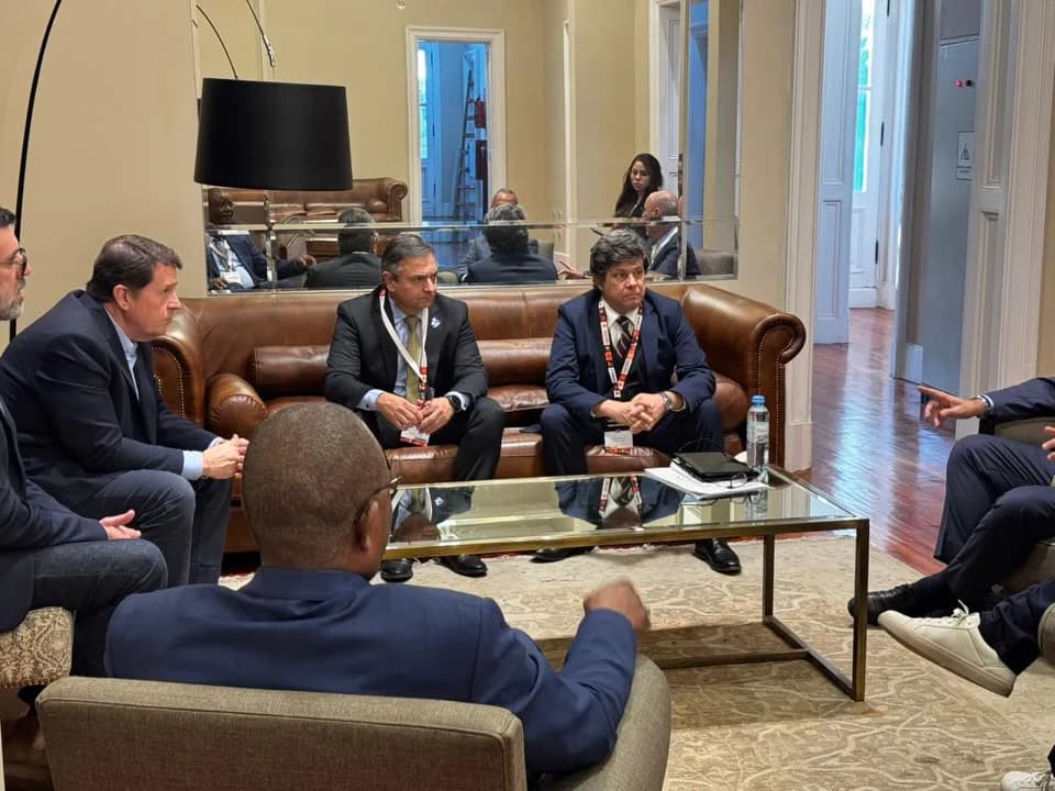 Néstor Machado mantuvo un encuentro estratégico con los embajadores de Turquía y de la República del Congo