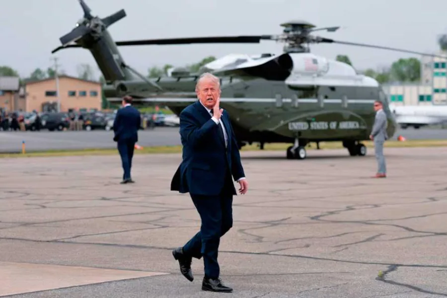 Máxima tensión global: Estados Unidos bombardeó objetivos militares iraníes en el estratégico estrecho de Ormuz
