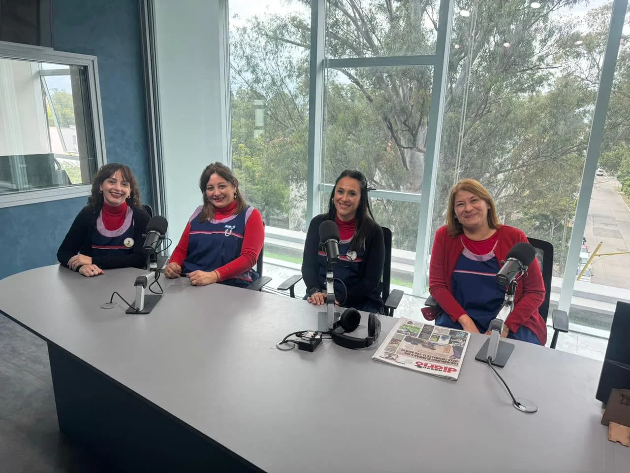 En el Día de la Maestra Jardinera, las docentes del Jardín "Grillito" destacaron el valor del aprendizaje mediante el juego