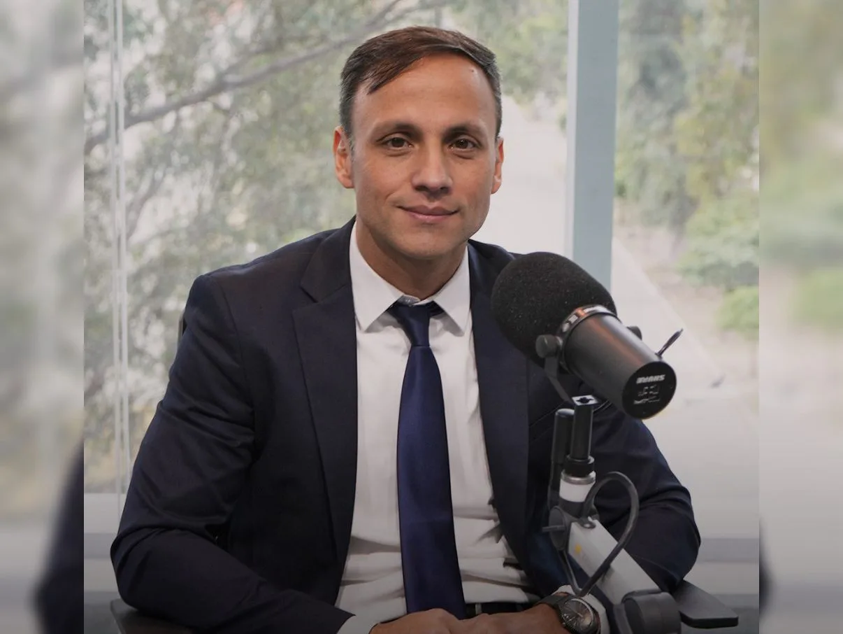 Víctor Araujo: "La Nación pontifica sobre equilibrio fiscal, nosotros trabajamos con esa premisa desde hace más de 20 años"