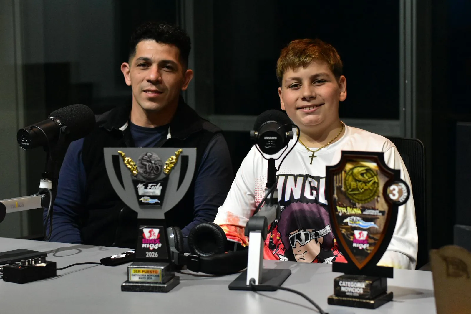 Ihan Stabio visitó Radio LV11 tras sus podios en el Nacional de BMX: “Mi sueño es competir con los pilotos Élite”