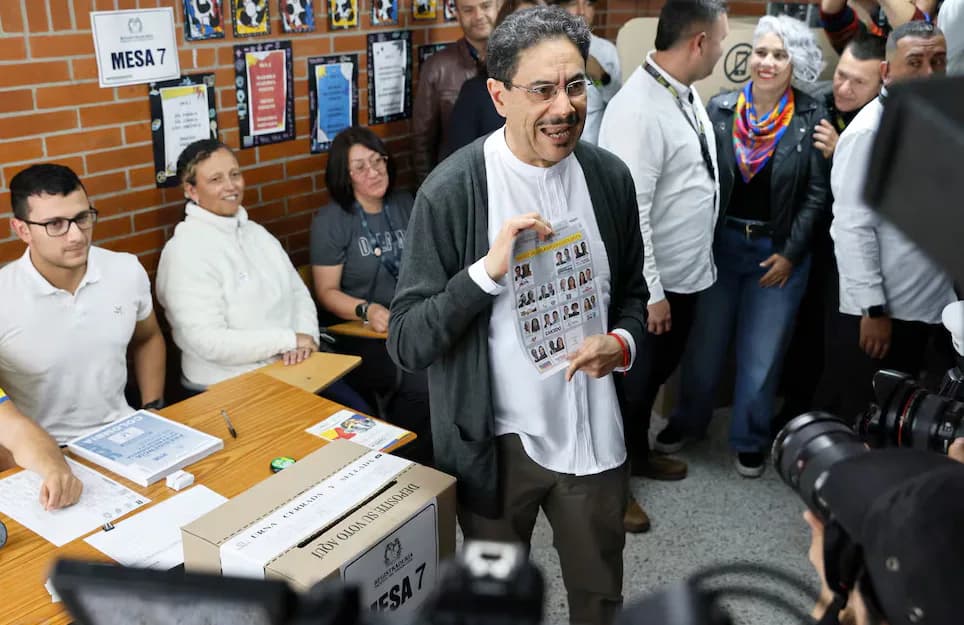 Elecciones en Colombia: Alta participación en las urnas y los principales candidatos ya emitieron su voto