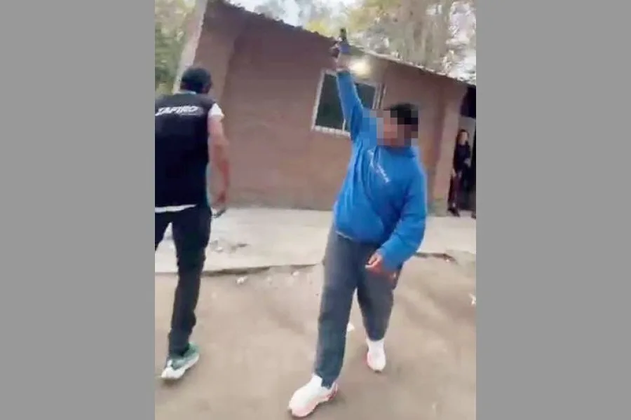 Un tiro en la cabeza no se tapa con un comunicado