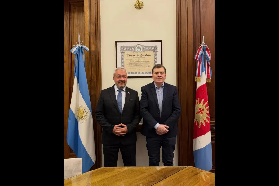Gerardo Zamora se reunió con el presidente de la Cámara de Comercio Argentino-Turca para potenciar las exportaciones locales
