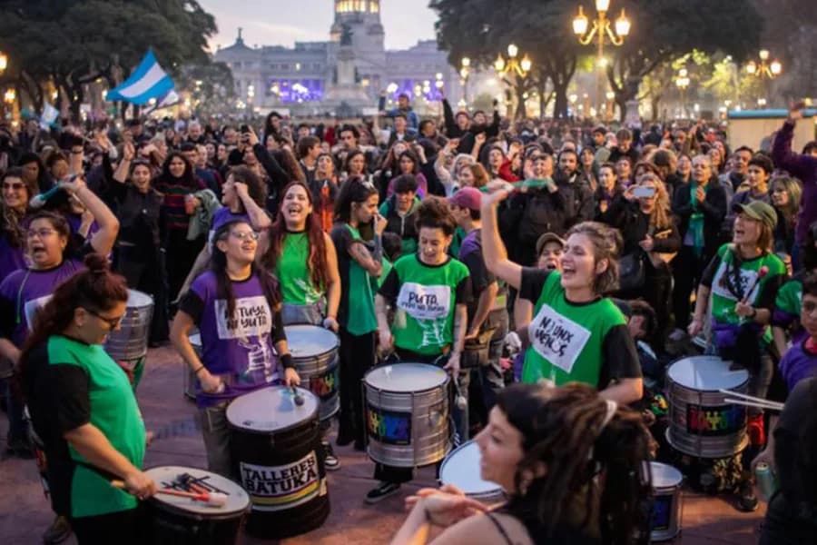 Una multitud colmó el Congreso en una nueva movilización de Ni Una Menos