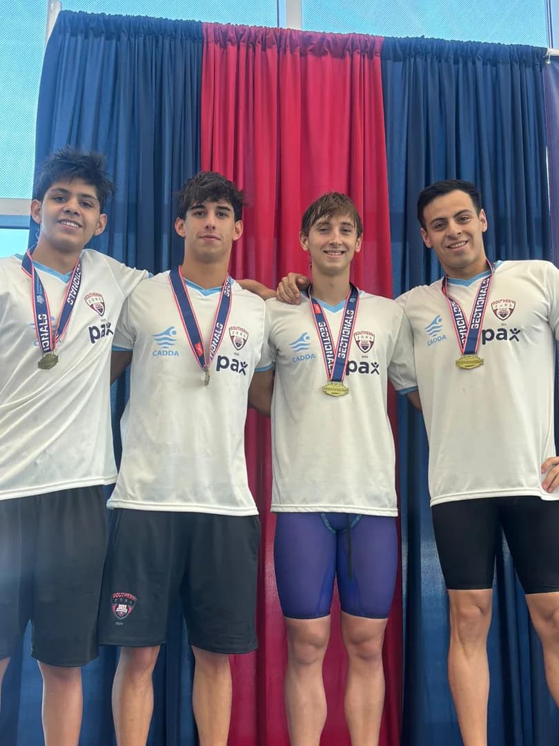 La Selección Argentina de natación se consagró campeona en relevos con una fuerte presencia santiagueña
