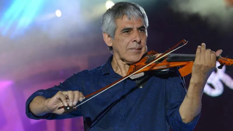 Peteco Carabajal reflexionó sobre la realidad social, recordó al Indio Solari en Radio LV11