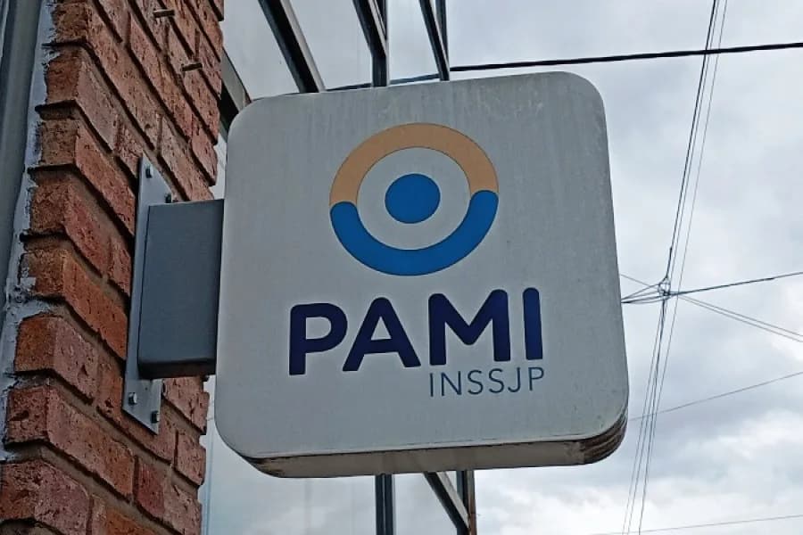 Médicos de PAMI van al paro por 72 horas, pero en Santiago aclaran que la medida no tiene aval legal ni gremial