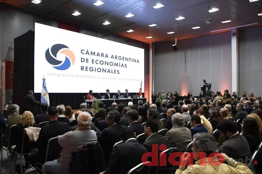 Cumbre de gobernadores, legisladores y empresarios en el Fórum para potenciar las economías regionales