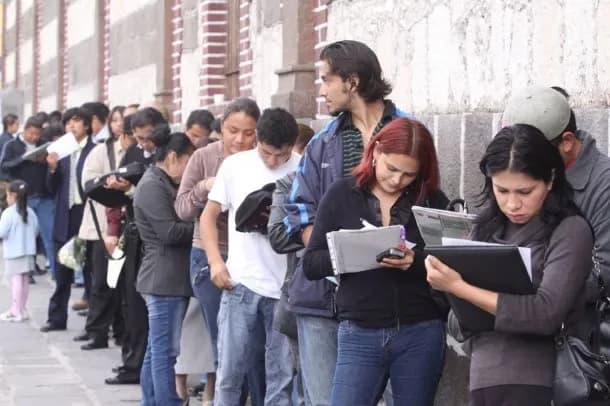 El trabajo en blanco se desplomó en casi 41 mil puestos en un año en el país
