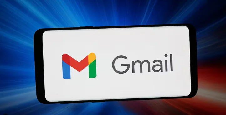 Un insólito fallo en la app de Gmail oculta el teclado e impide responder correos de forma manual a los usuarios