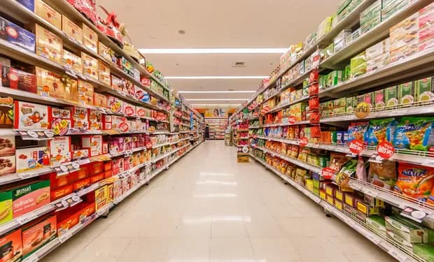 Preocupación por el consumo: el INDEC confirmó que las ventas en supermercados y mayoristas profundizan la caída real