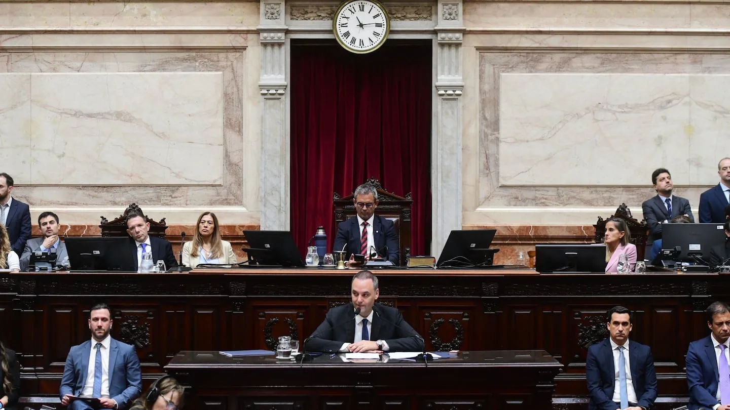Senado: Manuel Adorni no concurrirá a brindar el informe de gestión previsto para el 2 de julio