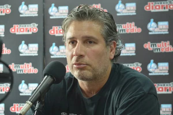 Nelson Bravo anticipa un mes de alivio y recuperación para el turismo tras la apertura de la Feria Artesanal 2026