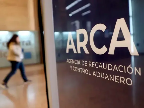 ARCA modificó el régimen de facturación: implementó la liquidación electrónica mensual y actualizó topes para consumidores finales