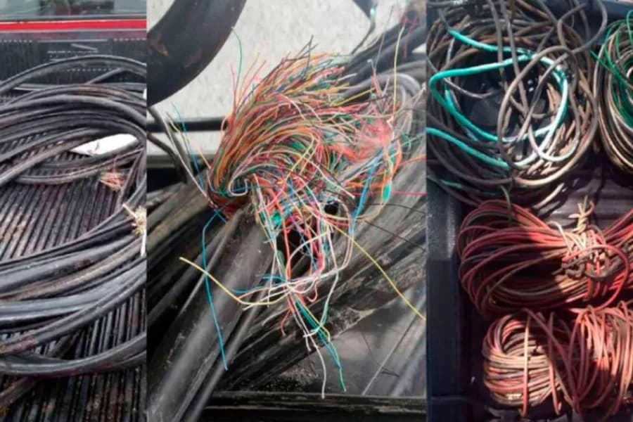 Delincuentes robaron más de 100 metros de cables en la avenida Circunvalación de Añatuya y dejaron la zona a oscuras