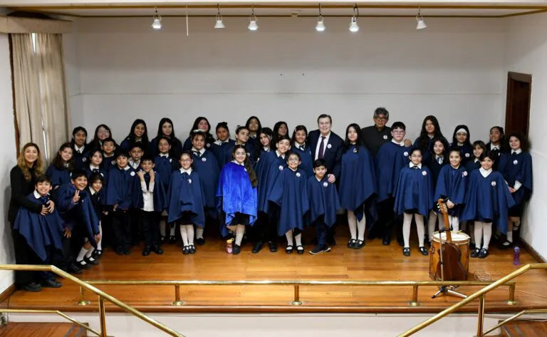 Por el partido de la Selección se suspendió la presentación del Coro de Niños prevista para mañana en el Palacio Municipal