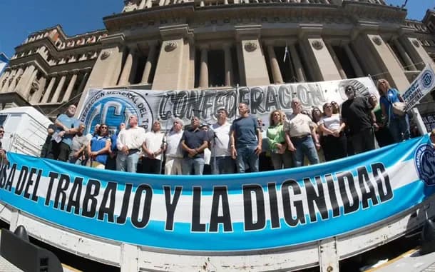La Justicia Federal admitió como acción colectiva el amparo de los abogados porteños contra la reforma laboral