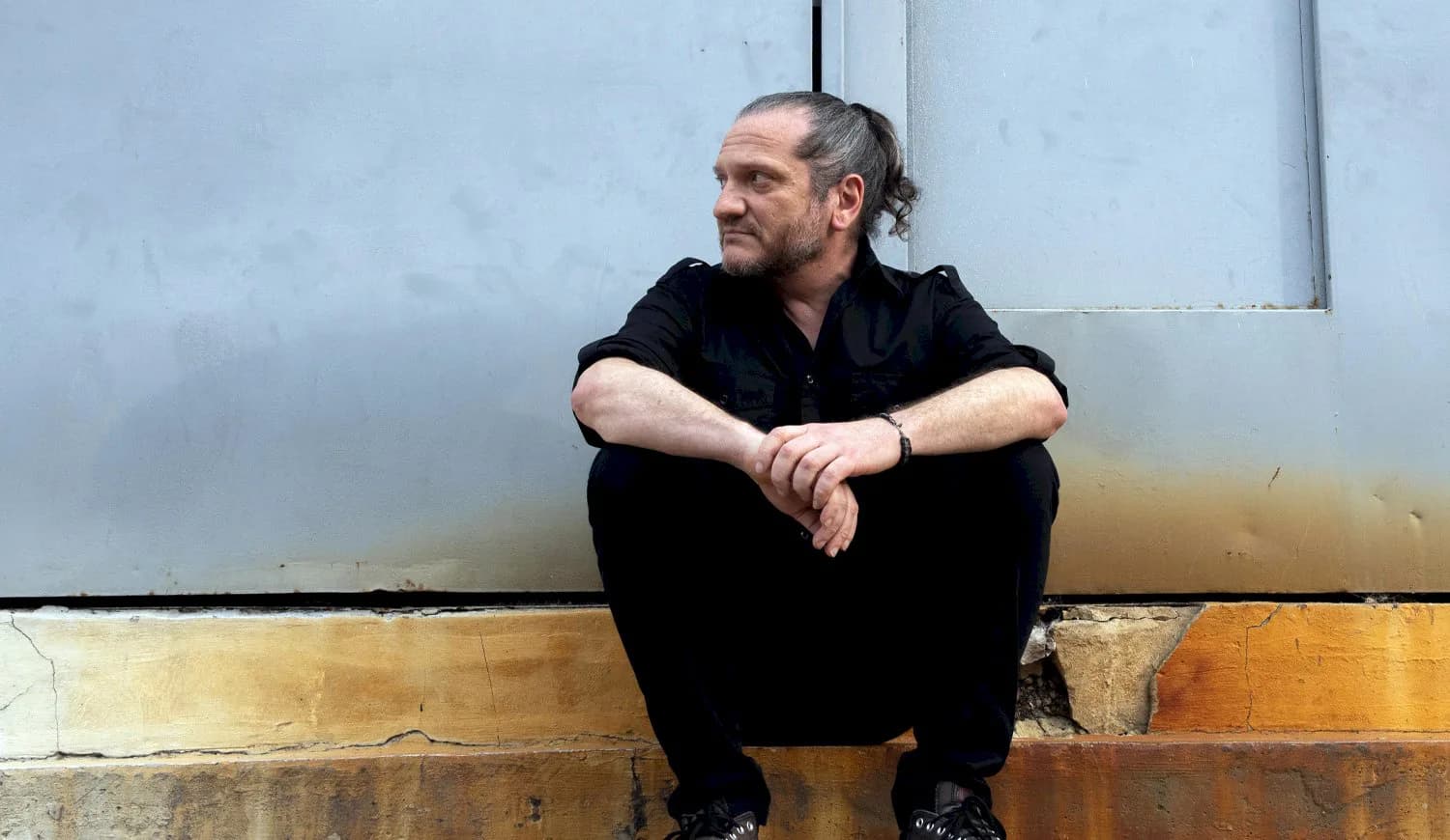 Darío Sztajnszrajber en Santiago: “Una forma de defender la democracia es darse permiso para entender la 'democracia interior'”