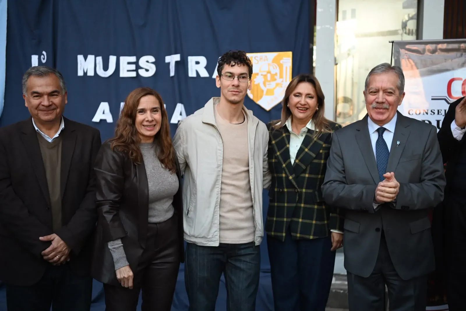 Elías Suárez inauguró la 1° Muestra Anual del Instituto Superior de Bellas Artes "Juan Yaparí"