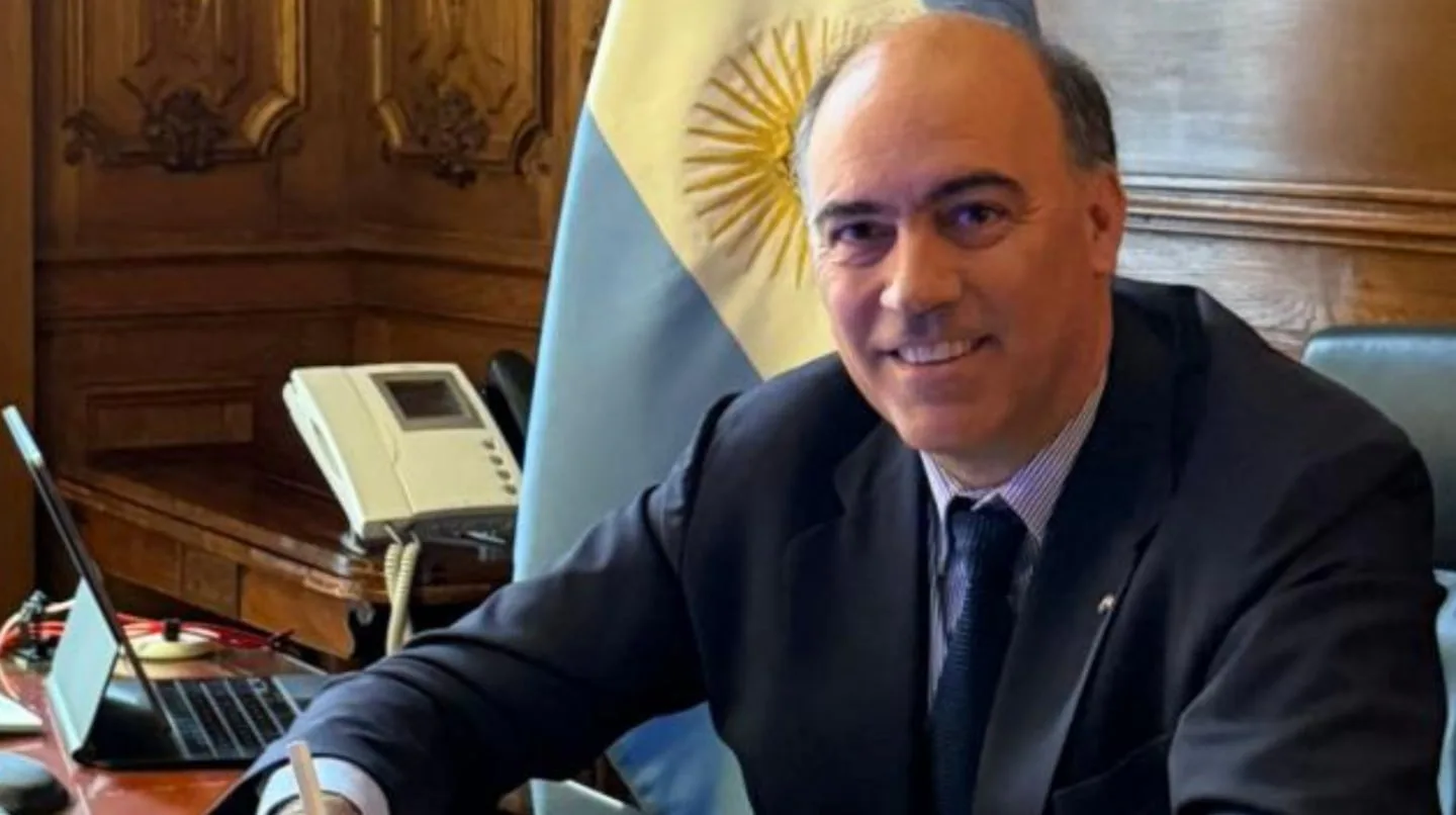 El embajador argentino negó una ola de agresiones a compatriotas en España