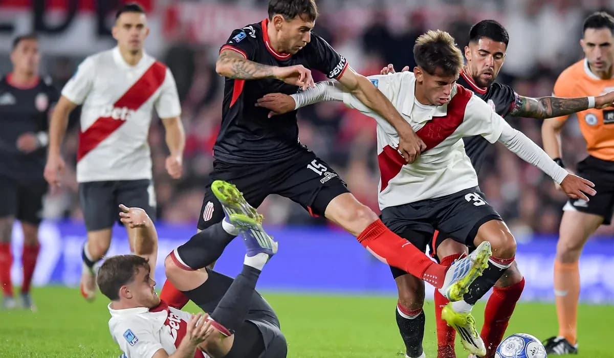Barracas sorprendió a River en Núñez y agravó el mal momento del equipo de Coudet