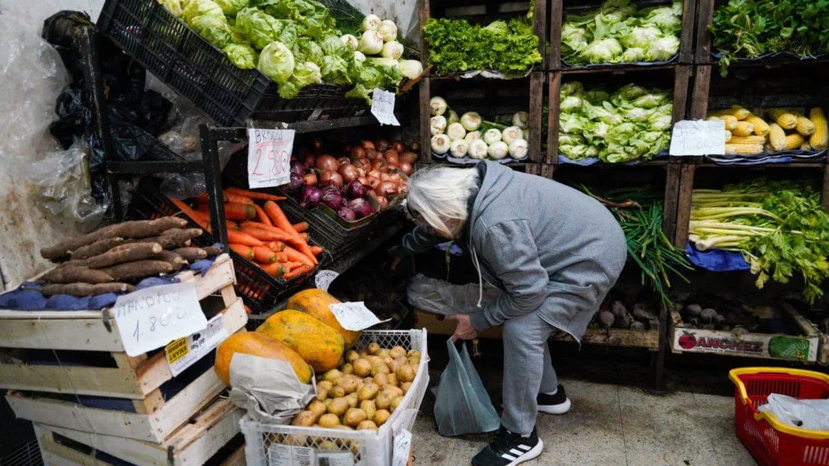 Verdulerías de La Banda sienten el impacto de la inflación y la caída del consumo