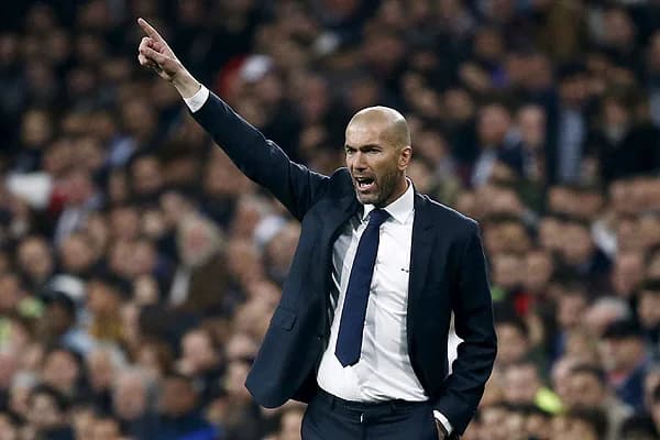 Zinedine Zidane es el nuevo entrenador de Francia y firmó hasta 2030