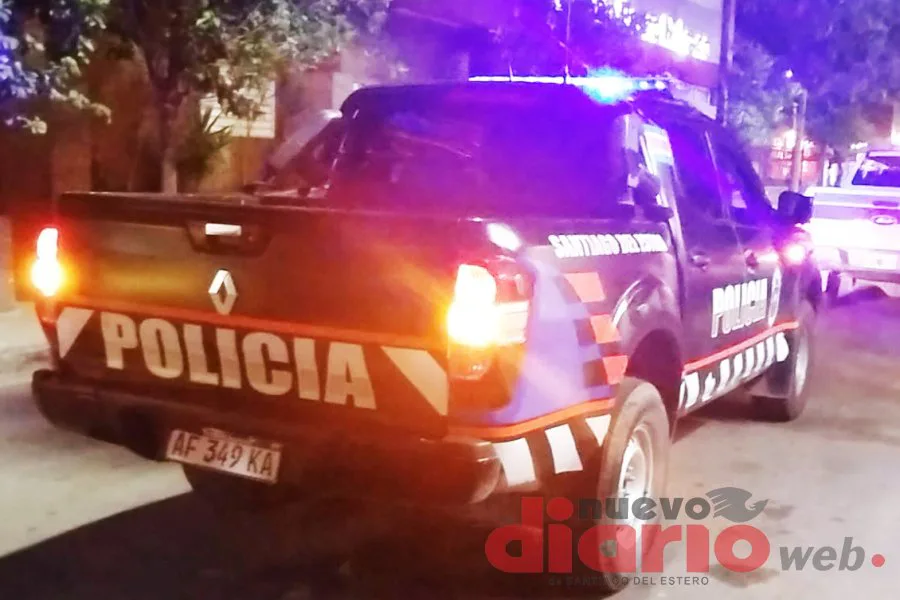 Pactaron un encuentro por redes, lo descubrió robándole y terminaron a las trompadas en La Banda