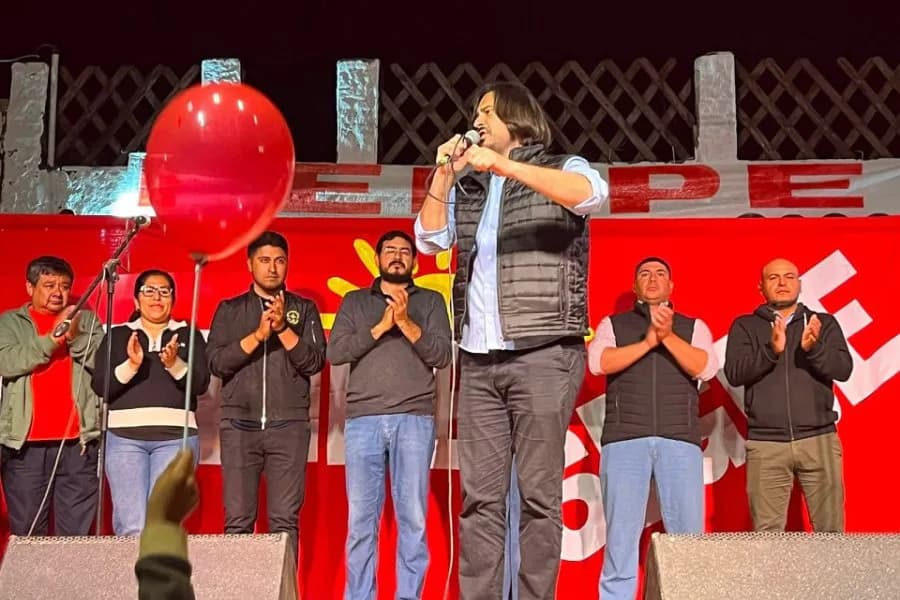 Felipe Cisneros cerró su campaña con un multitudinario acto en Monte Quemado