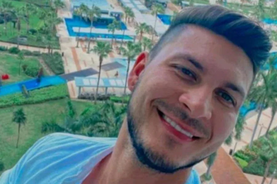Allanaron locales y una vivienda de Franco David Alderete por presuntas estafas e incautaron anabólicos ilegales