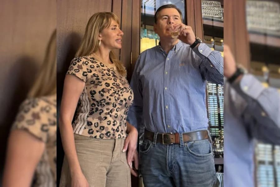 Gerardo Zamora y Claudia Ledesma Abdala de Zamora cumplieron con la tradicional caña con ruda