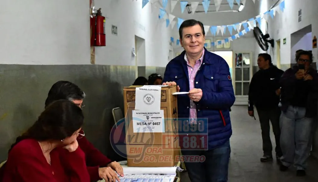 "La autonomía municipal siempre la defenderemos", afirmó Gerardo Zamora tras votar