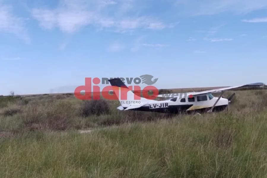 La trama detrás de la avioneta abandonada en Mitre: camionetas polarizadas, hombres a caballo y bultos sospechosos