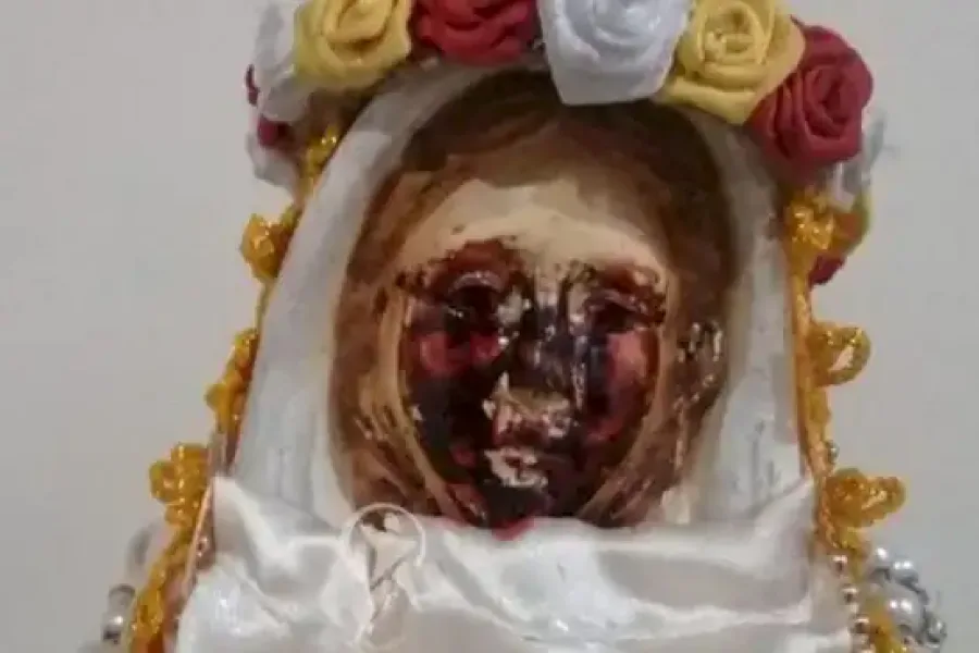 Conmoción en Salta: aseguran que una imagen de la Virgen lloró sangre en Metán