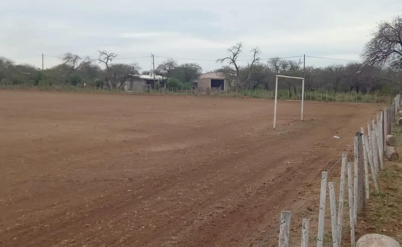 Refuerzan el mantenimiento de clubes y campos deportivos en Colonia El Simbolar