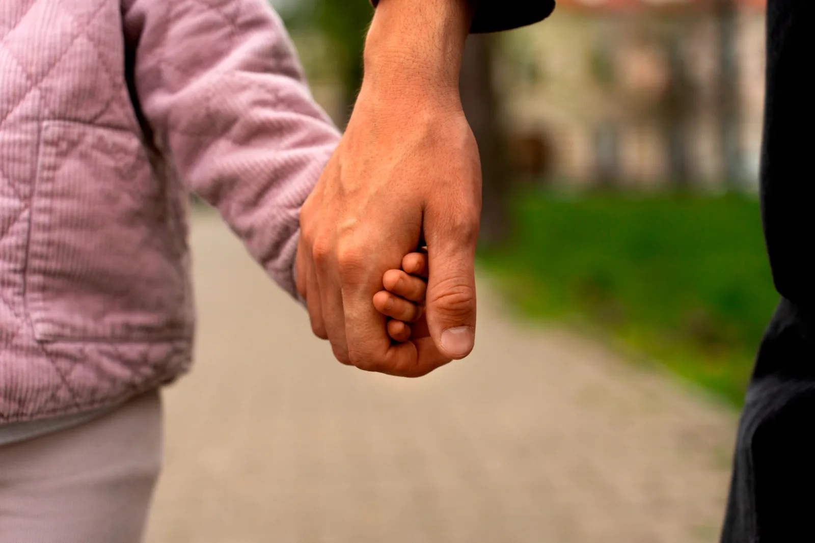 “Hablemos de Adopción”: invitan a participar de cinco talleres en Santiago