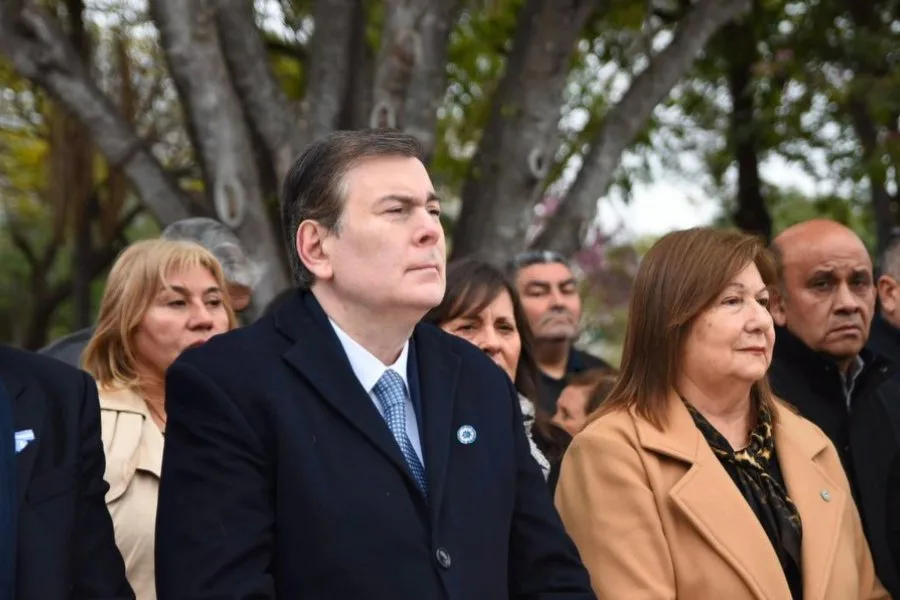 Gerardo Zamora instó a fortalecer la unidad nacional durante el homenaje a San Martín