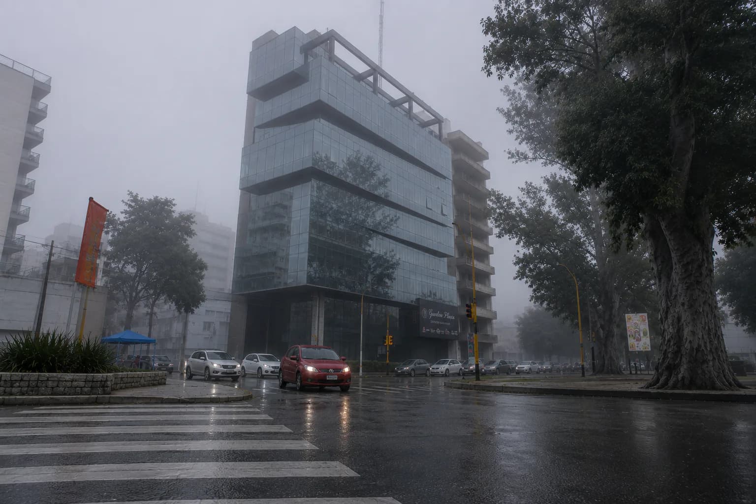 Martes gris y fresco en Santiago: neblina, lluvias aisladas y una máxima de 16°C