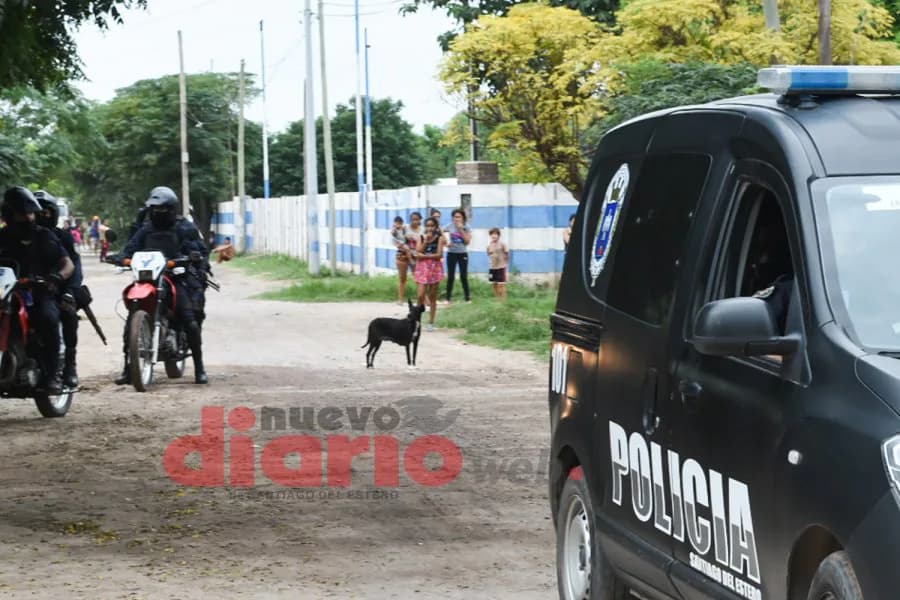 Vecinos reducen y golpean a un hombre acusado de intentar incendiar una vivienda en La Banda